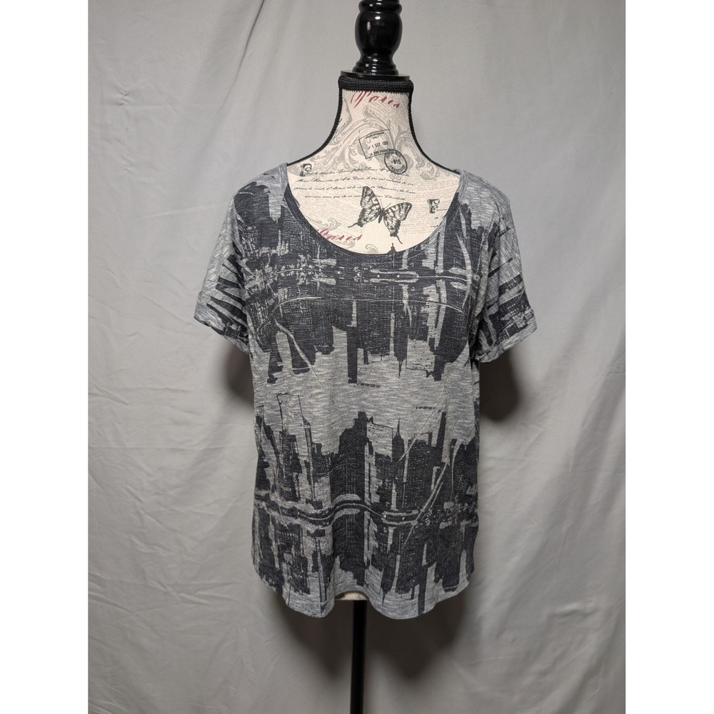Twenty One Juniors Gray Black Cityscape‎ Graphic Short Sleeve Top Urban Large